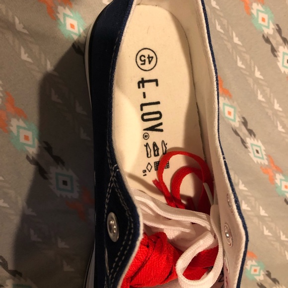 E-LOV - Patriots Sneakers - Picture 3 of 3
